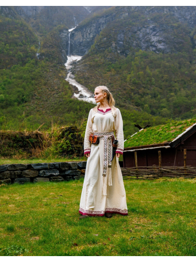 Trollfelsen Leonardo Carbone Wikinger Kleid Lagertha Rot _2_